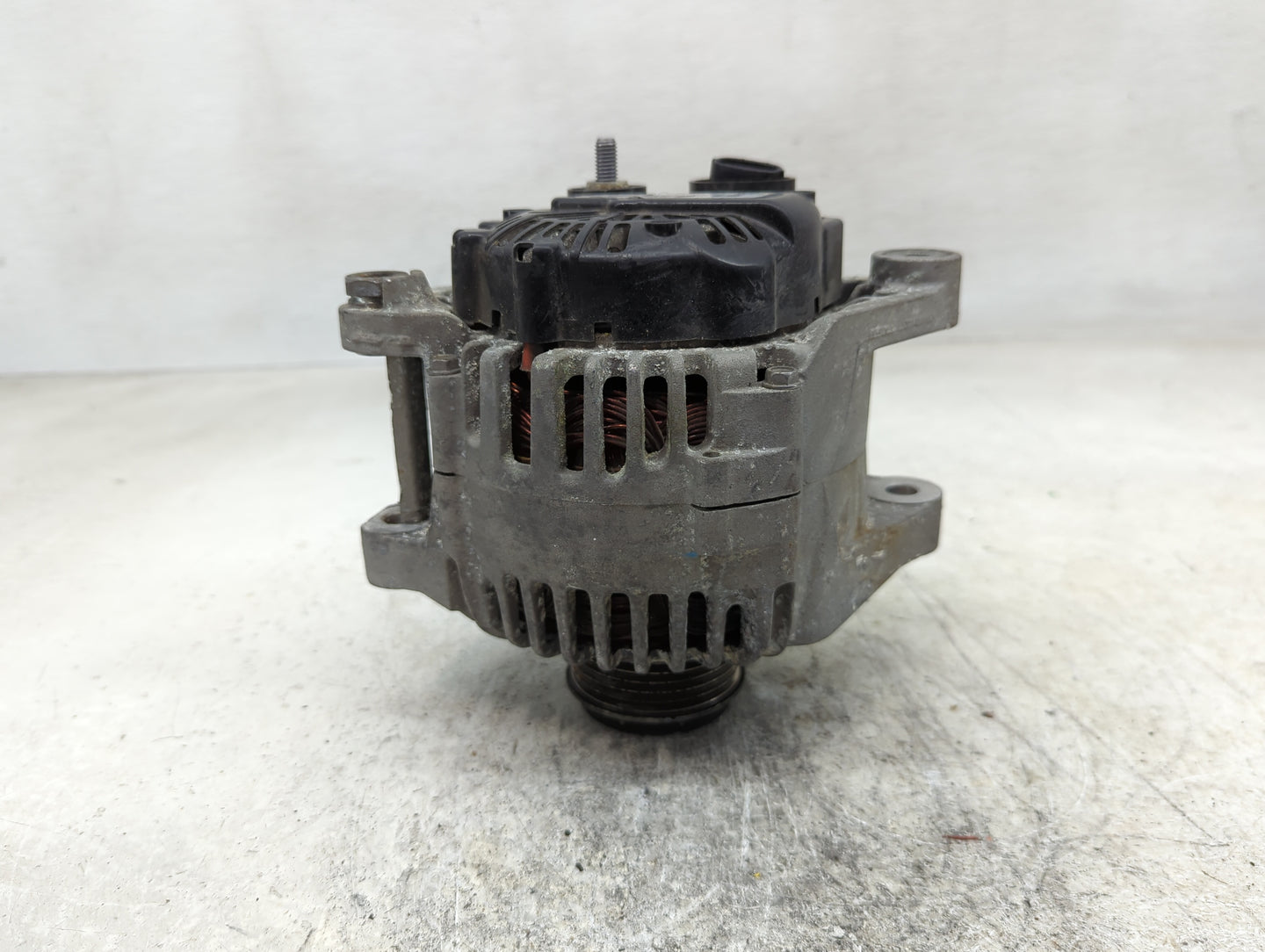 2012 Hyundai Sonata Alternator Replacement Generator Charging Assembly Engine OEM P/N:37300-2G150 Fits OEM Used Auto Parts -