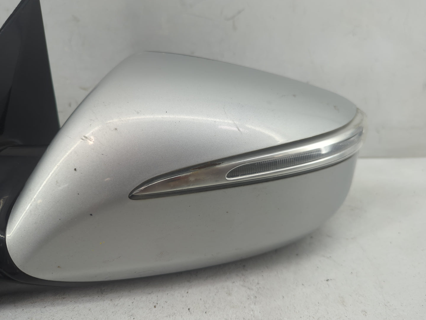 2011-2014 Hyundai Sonata Driver Side View Mirror - Left Door Mirror OEM Used - Oemusedautoparts1.com