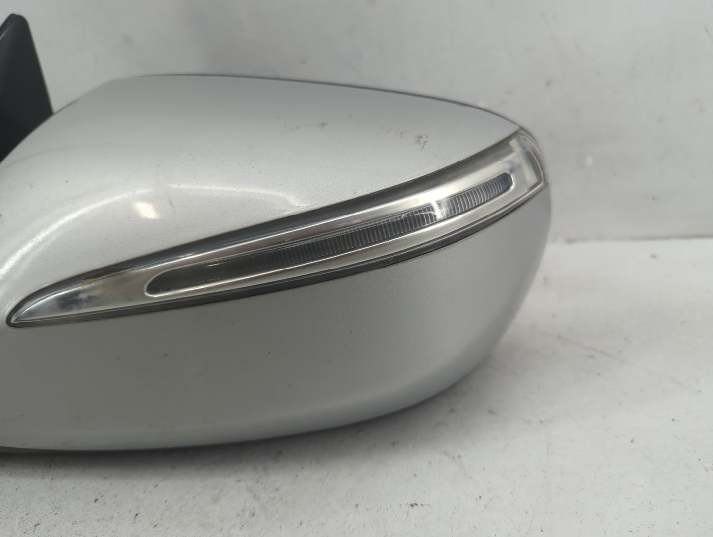 2011-2014 Hyundai Sonata Driver Side View Mirror - Left Door Mirror OEM Used - Oemusedautoparts1.com