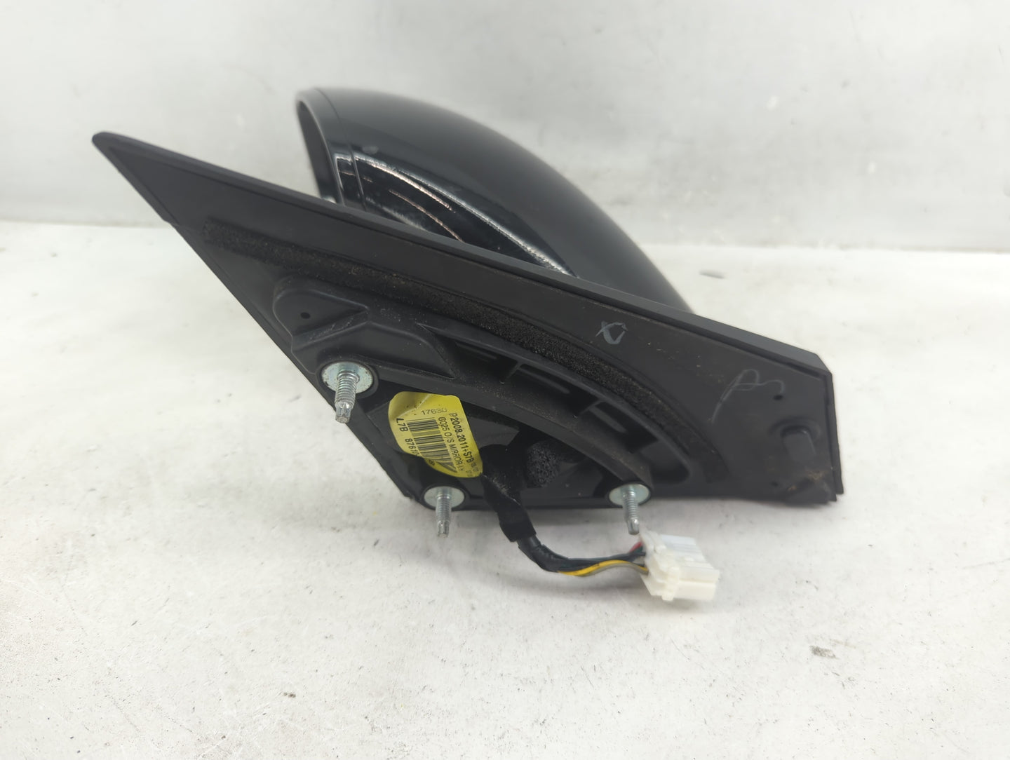 2011-2014 Hyundai Sonata Driver Side View Mirror - Left Door Mirror OEM Used - Oemusedautoparts1.com