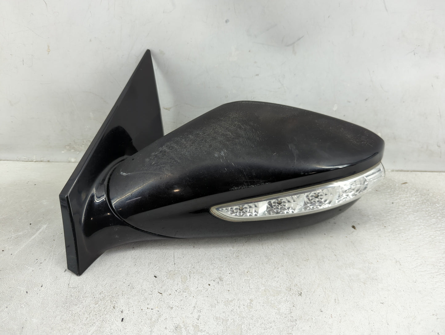 2011-2015 Hyundai Sonata Driver Side View Mirror - Left Door Mirror OEM Used - Oemusedautoparts1.com