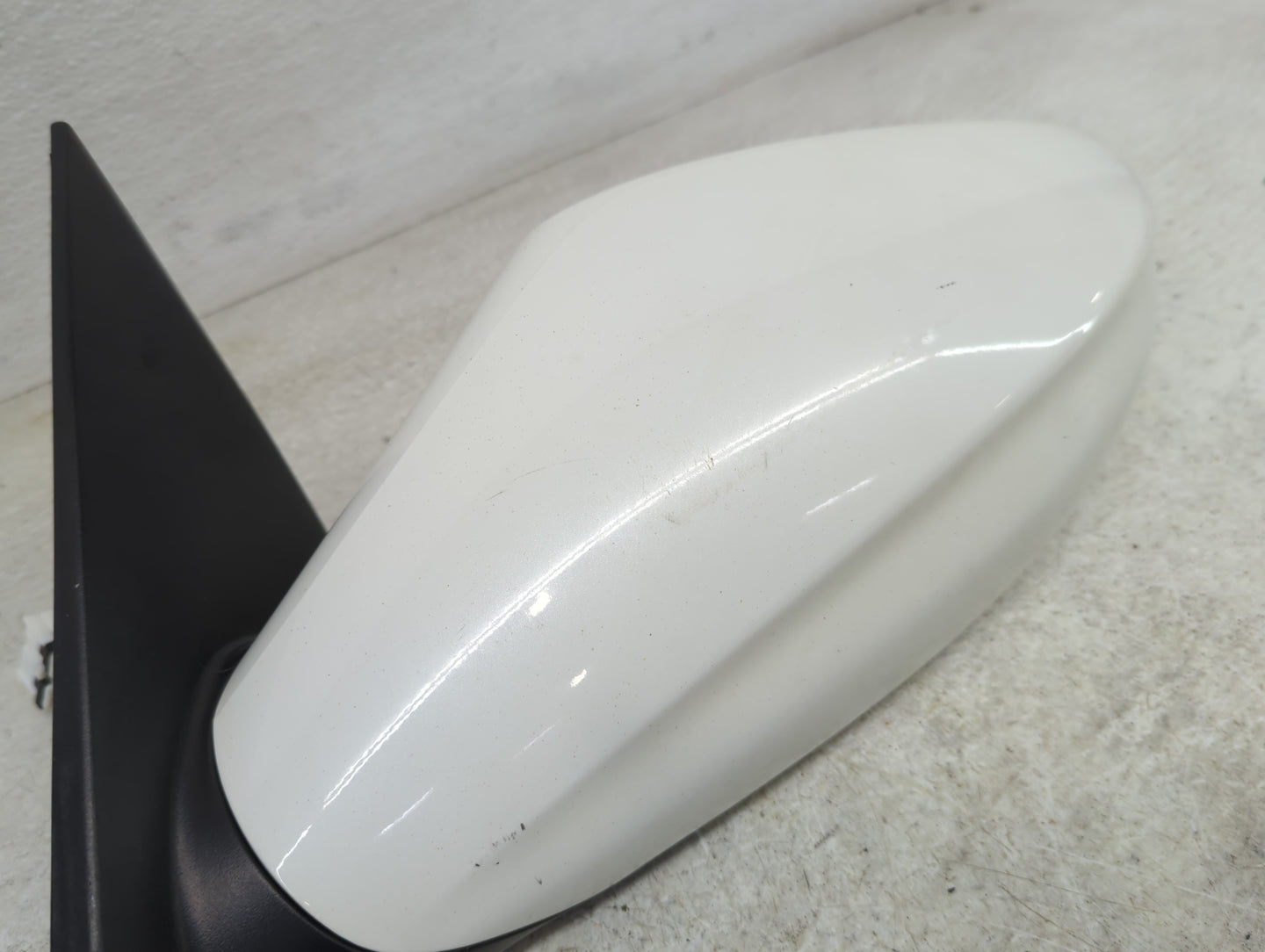 2011-2014 Hyundai Sonata Driver Side View Mirror - Left Door Mirror OEM Used - Oemusedautoparts1.com