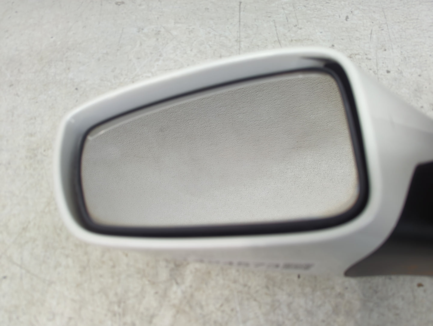 2011-2014 Hyundai Sonata Driver Side View Mirror - Left Door Mirror OEM Used - Oemusedautoparts1.com