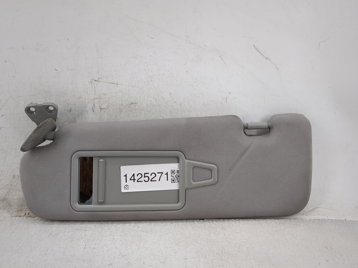 2012-2014 Hyundai Sonata Sun Visor Shade Replacement Driver Left Mirror Fits Fits 2012 2013 2014 OEM Used Auto Parts - Oemus