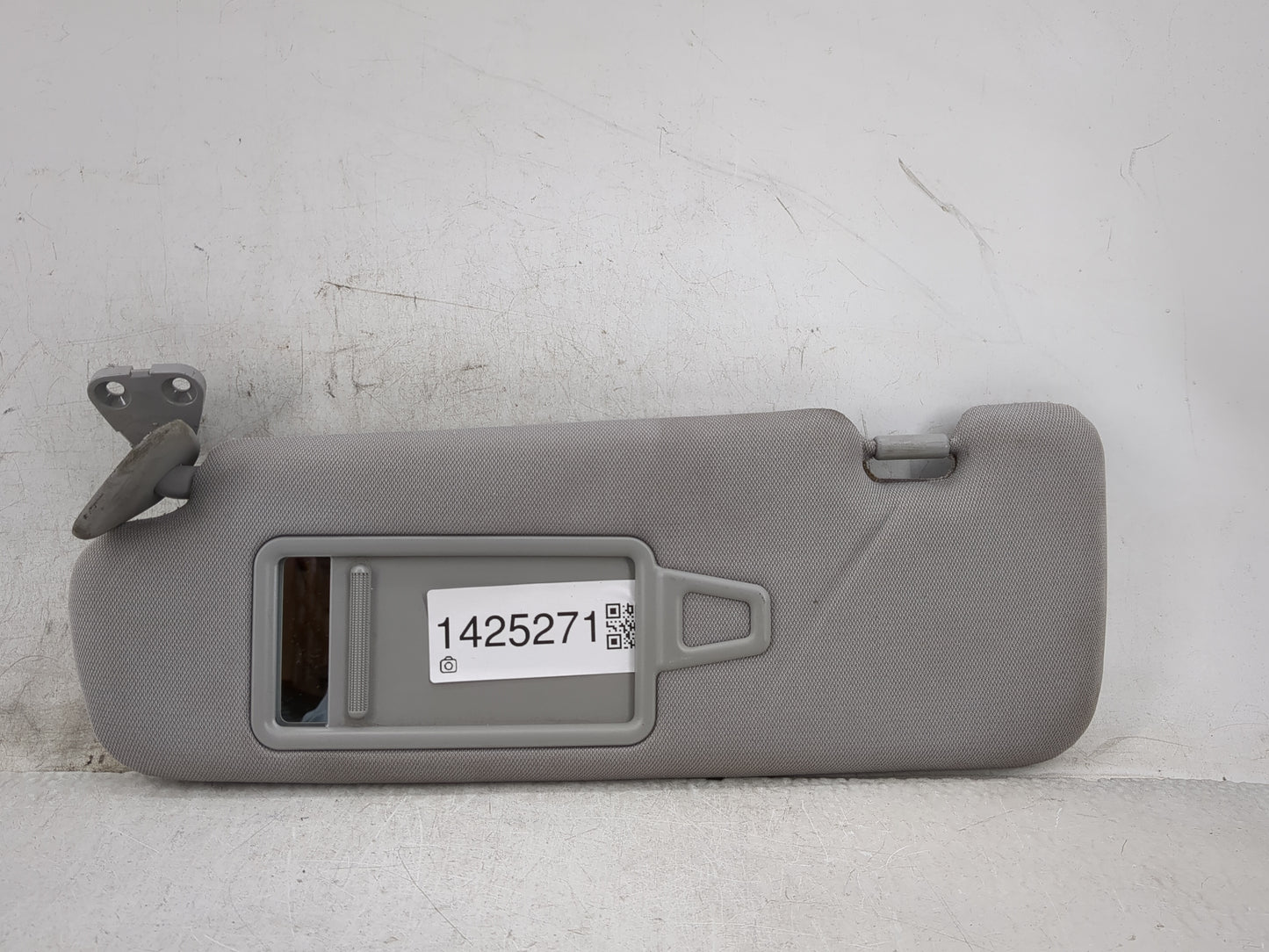 2012-2014 Hyundai Sonata Sun Visor Shade Replacement Driver Left Mirror Fits Fits 2012 2013 2014 OEM Used Auto Parts - Oemus