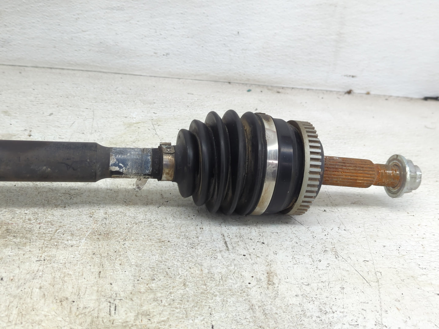 2011-2015 Hyundai Sonata Axle Shaft Front Passenger Cv C/v - Oemusedautoparts1.com
