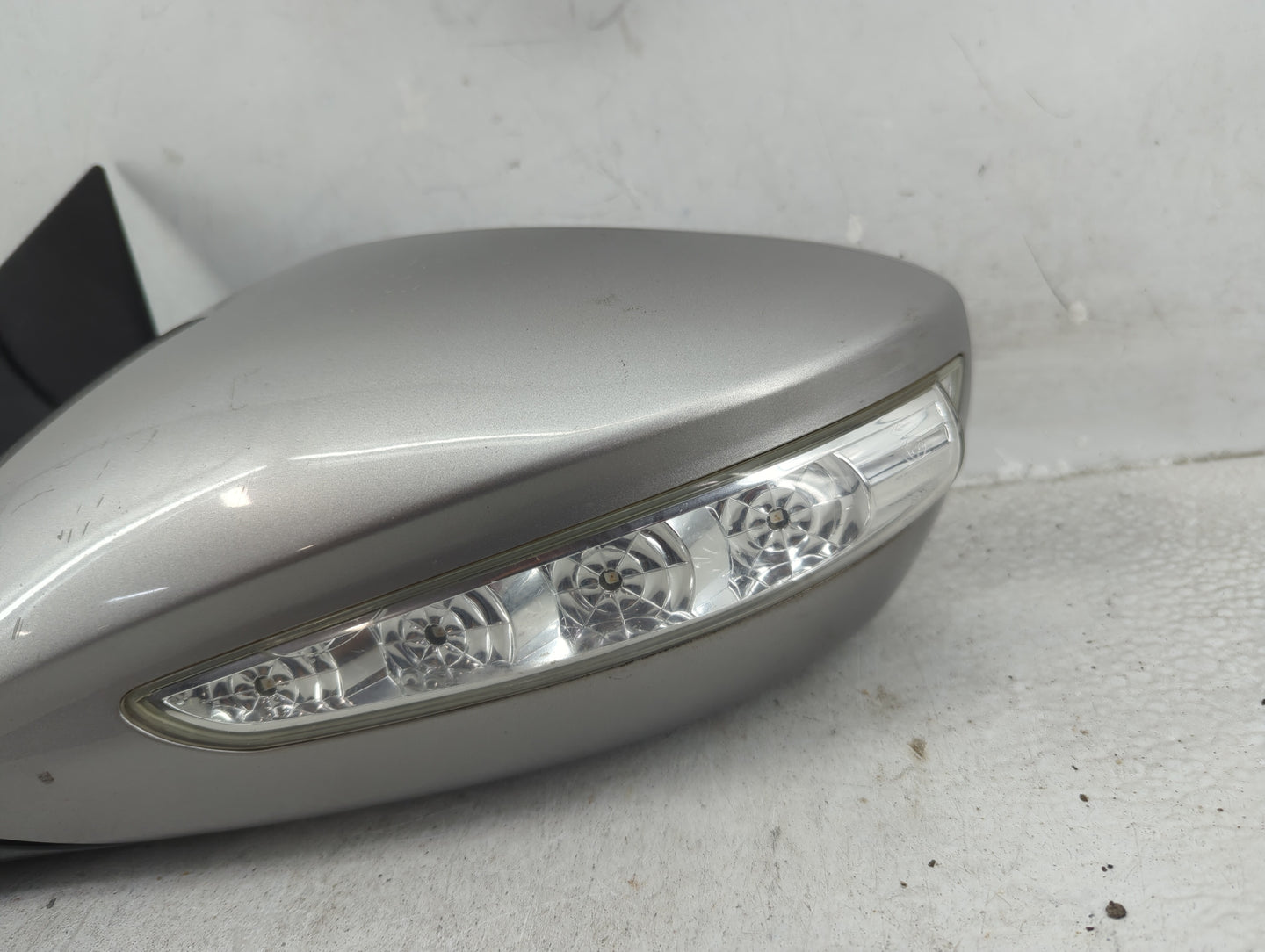 2011-2015 Hyundai Sonata Driver Side View Mirror - Left Door Mirror OEM Used - Oemusedautoparts1.com