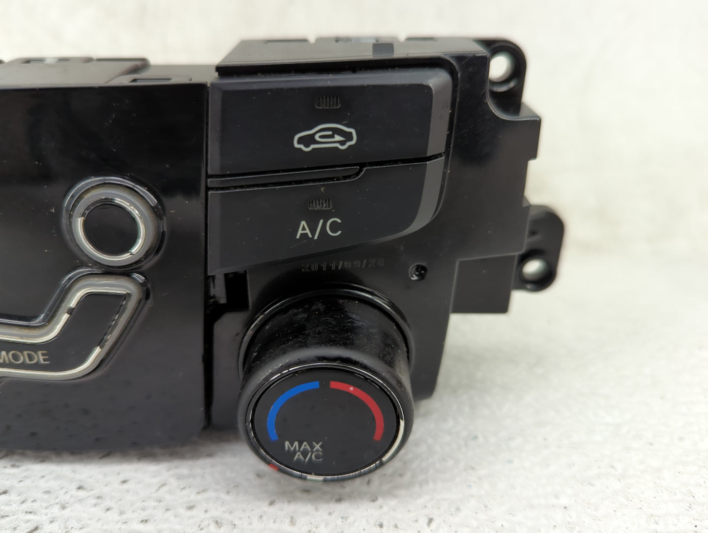2011-2013 Hyundai Sonata Climate Control Module Temperature AC/Heater Replacement P/N:97250-3QXXX 97250-3SXXX Fits OEM Used 