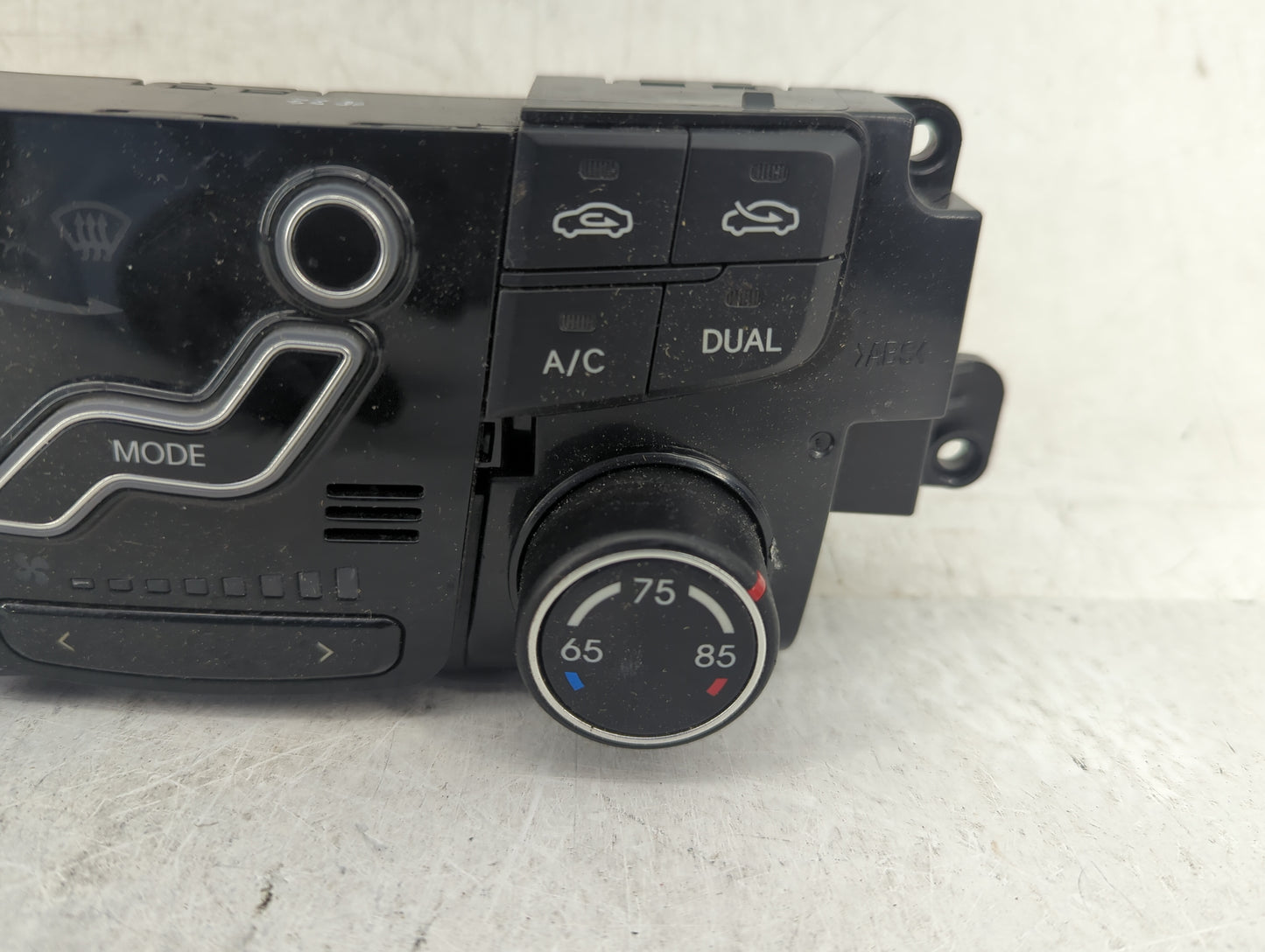 2011-2013 Hyundai Sonata Climate Control Module Temperature AC/Heater Replacement P/N:97250-3Q201 97250-3SXXX Fits OEM Used 