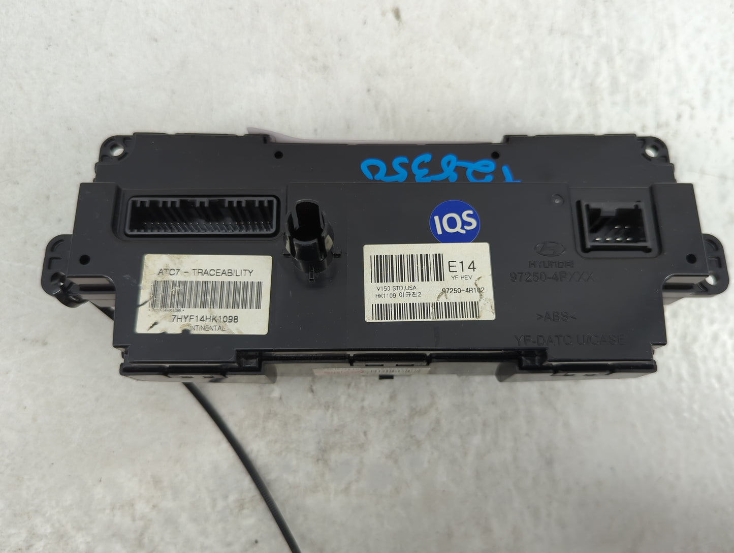 2011-2013 Hyundai Sonata Climate Control Module Temperature AC/Heater Replacement P/N:97250-4R102 7HYF14HK1098 Fits OEM Used