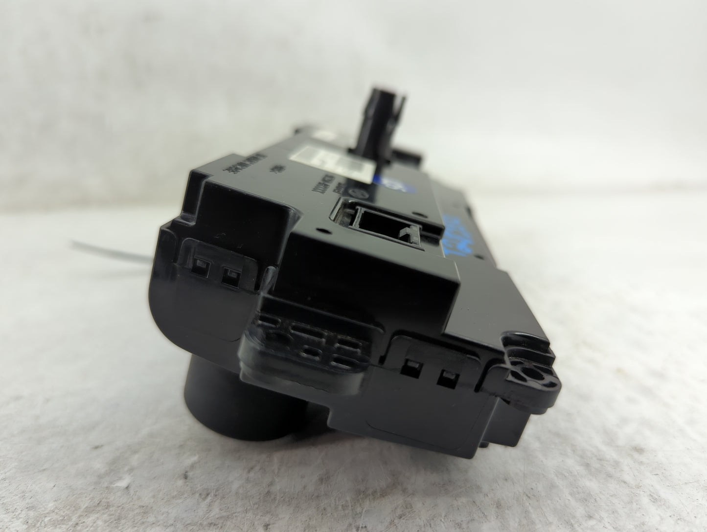 2011-2013 Hyundai Sonata Climate Control Module Temperature AC/Heater Replacement P/N:97250-4R102 7HYF14HK1098 Fits OEM Used