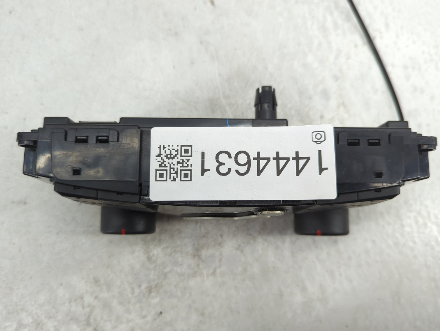 2011-2013 Hyundai Sonata Climate Control Module Temperature AC/Heater Replacement P/N:97250-4R102 7HYF14HK1098 Fits OEM Used