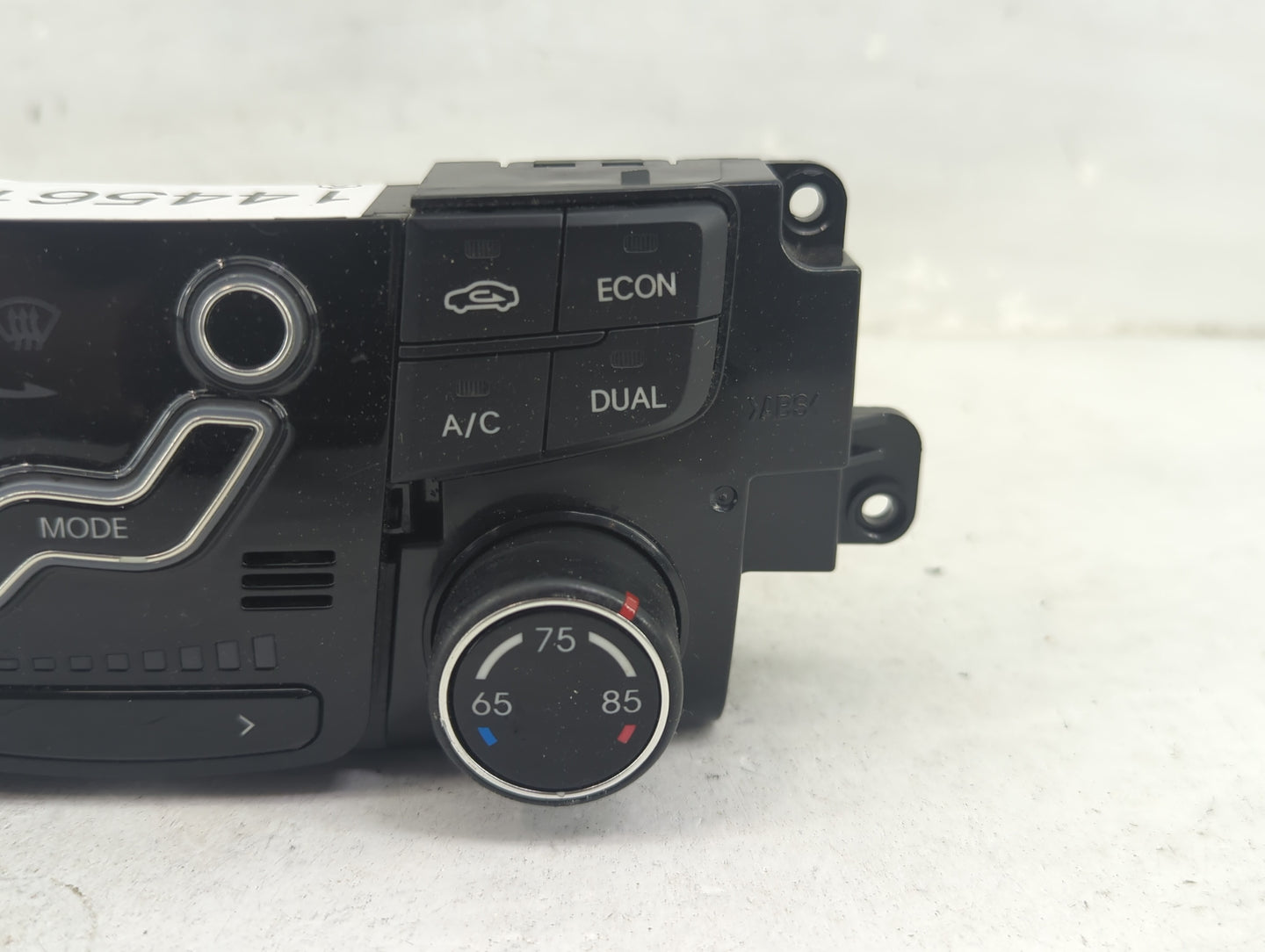 2011-2013 Hyundai Sonata Climate Control Module Temperature AC/Heater Replacement P/N:97250-4R101 7HYF14HFF062 Fits OEM Used