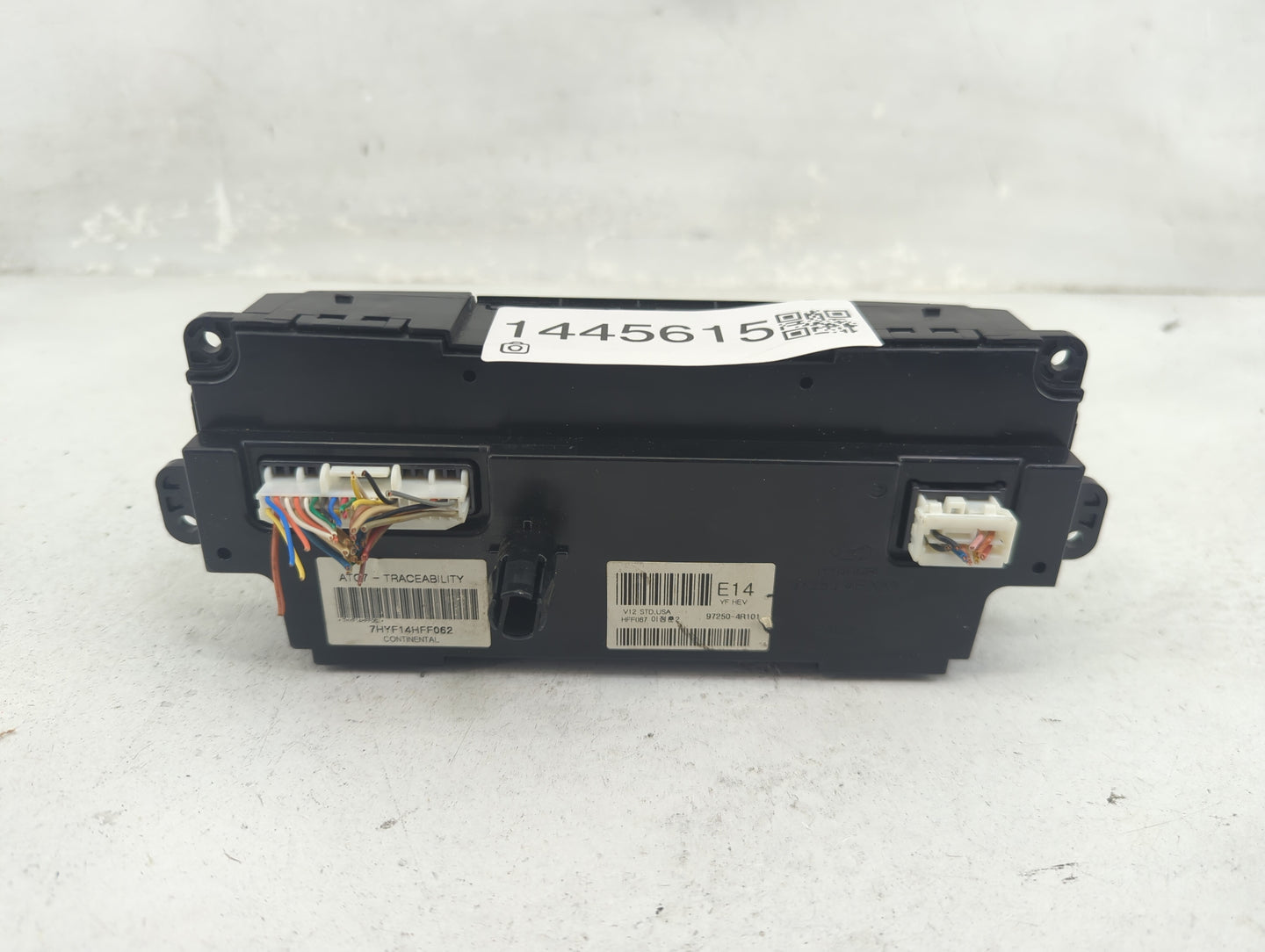 2011-2013 Hyundai Sonata Climate Control Module Temperature AC/Heater Replacement P/N:97250-4R101 7HYF14HFF062 Fits OEM Used