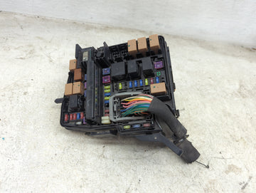 2011-2014 Hyundai Sonata Fusebox Fuse Box Panel Relay Module P/N:95230-2P020 M3863153, BK3863156 Fits Fits 2011 2012 2013 20