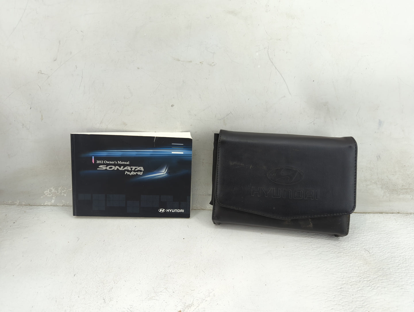 2012 Hyundai Sonata Owners Manual Book Guide P/N:A4RO-EU22H OEM Used Auto Parts - Oemusedautoparts1.com