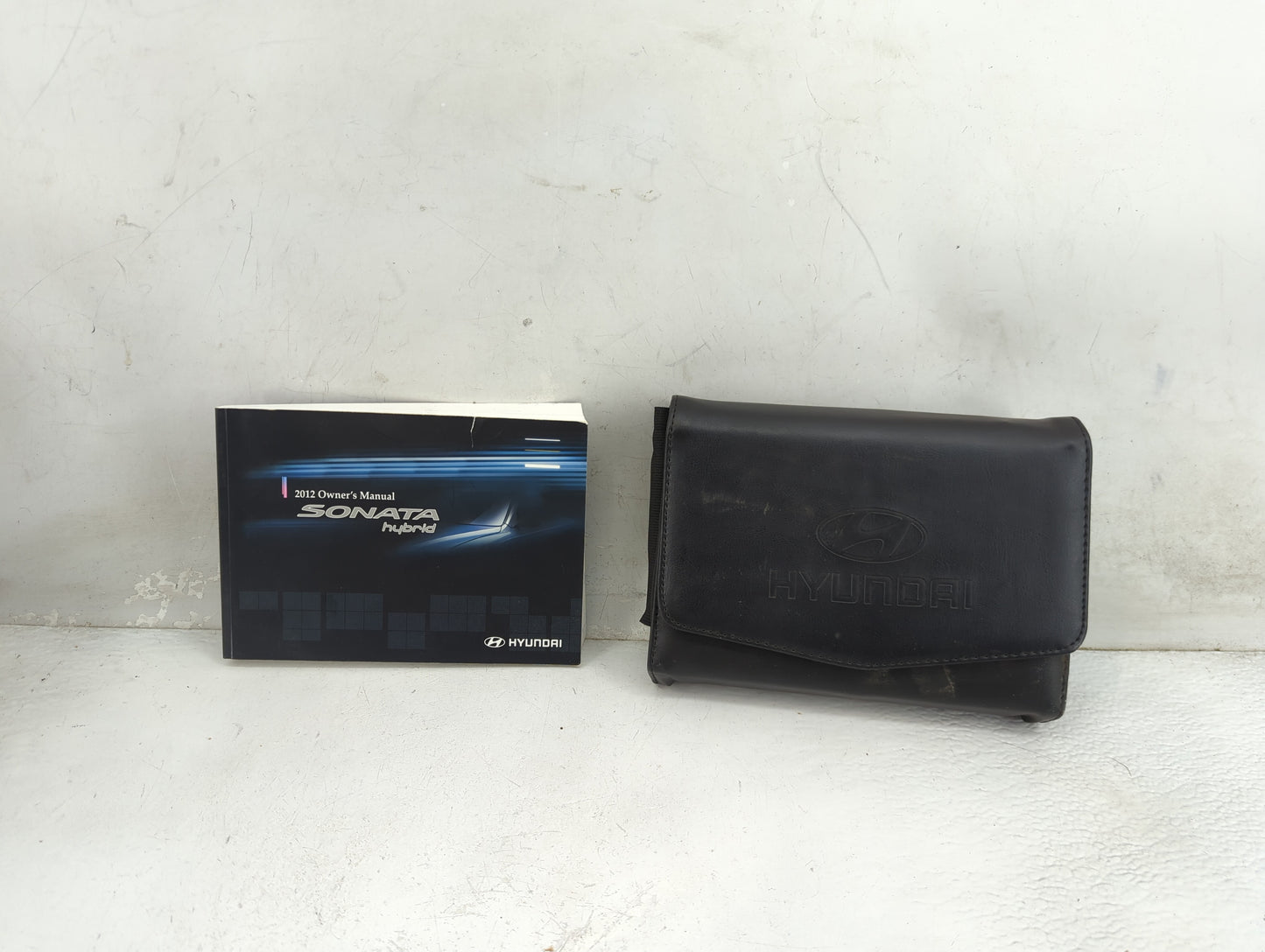 2012 Hyundai Sonata Owners Manual Book Guide P/N:A4RO-EU22H OEM Used Auto Parts - Oemusedautoparts1.com