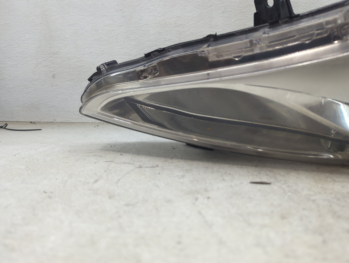 2011-2014 Hyundai Sonata Passenger Right Oem Head Light Headlight Lamp 1467089 - Oemusedautoparts1.com