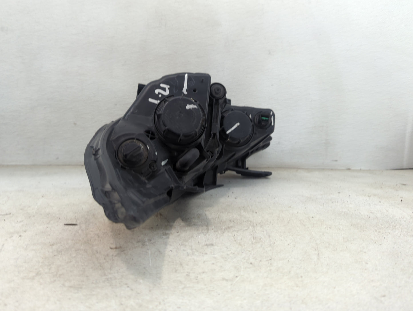 2011-2014 Hyundai Sonata Passenger Right Oem Head Light Headlight Lamp 1467089 - Oemusedautoparts1.com