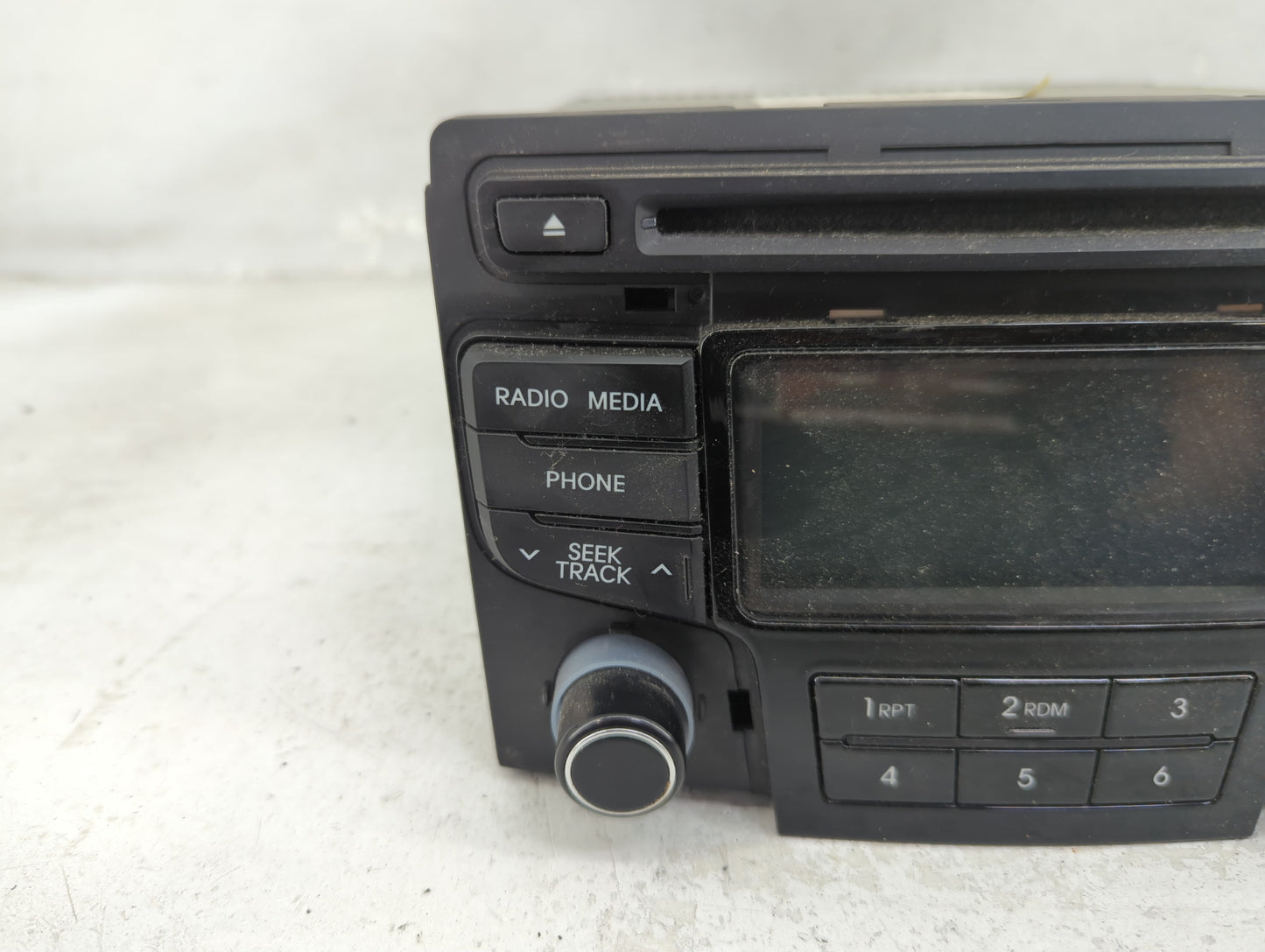 2012 Hyundai Sonata Radio AM FM Cd Player Receiver Replacement P/N:96180-3Q700 961803Q700 Fits OEM Used Auto Parts - Oemused