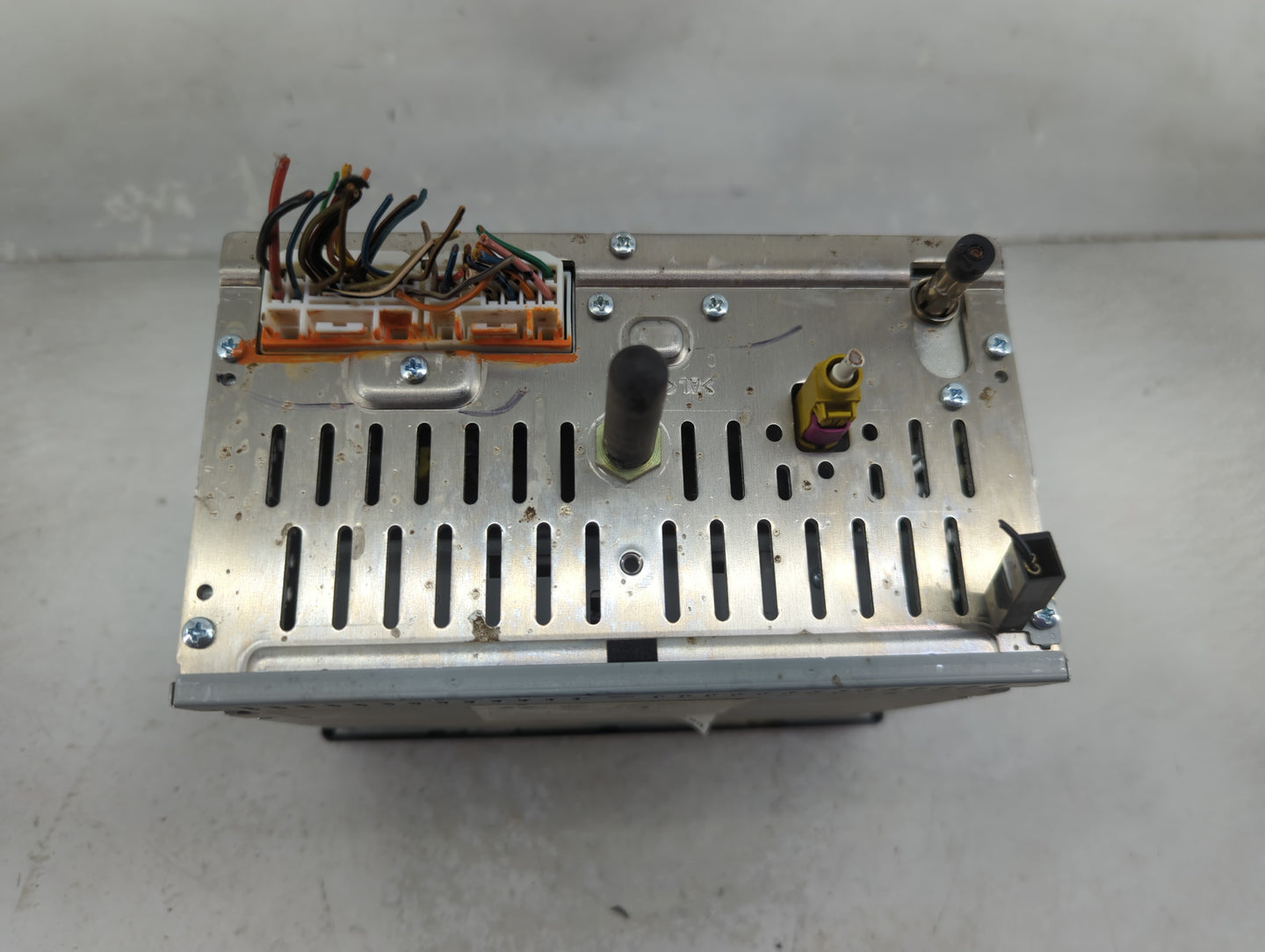 2012 Hyundai Sonata Radio AM FM Cd Player Receiver Replacement P/N:96180-3Q700 961803Q700 Fits OEM Used Auto Parts - Oemused