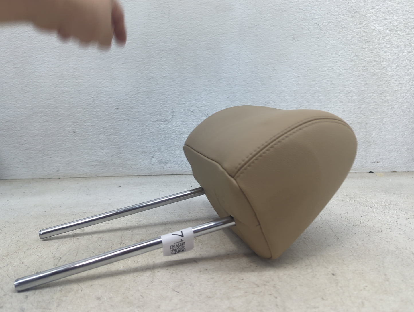 2012 Hyundai Sonata Headrest Head Rest Front Driver Seat Beige - Oemusedautoparts1.com