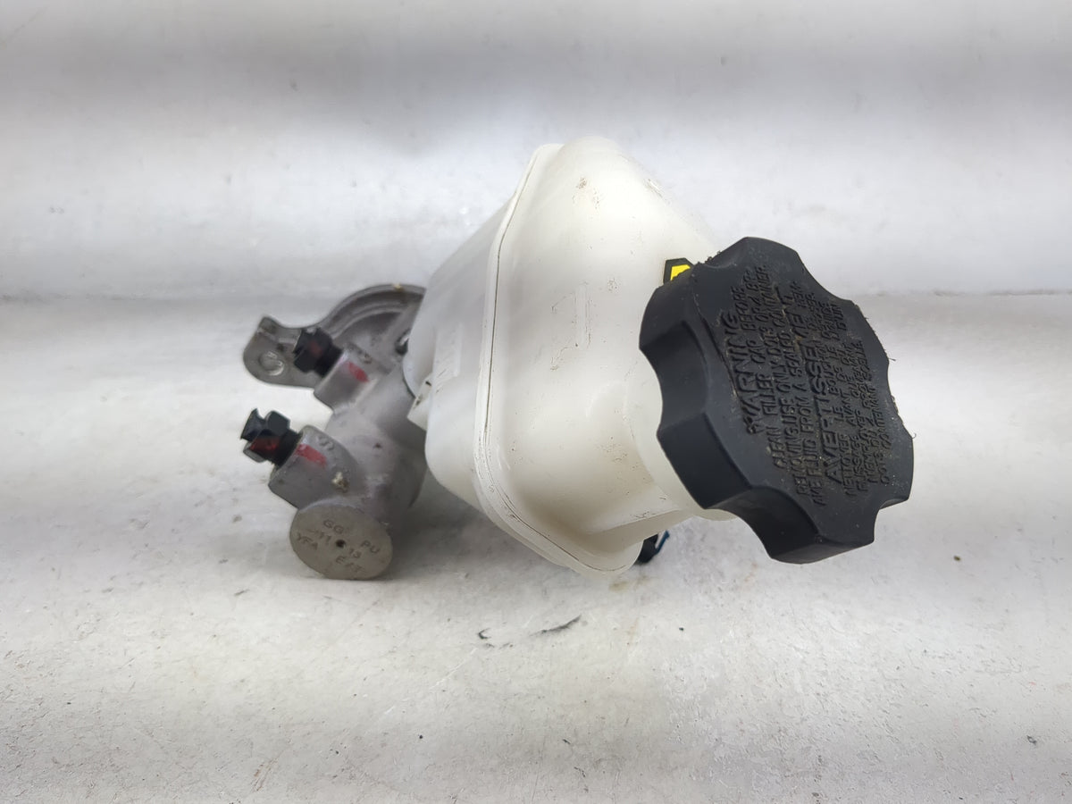 2011-2014 Hyundai Sonata Brake Master Cylinder 1491121 - Oemusedautoparts1.com