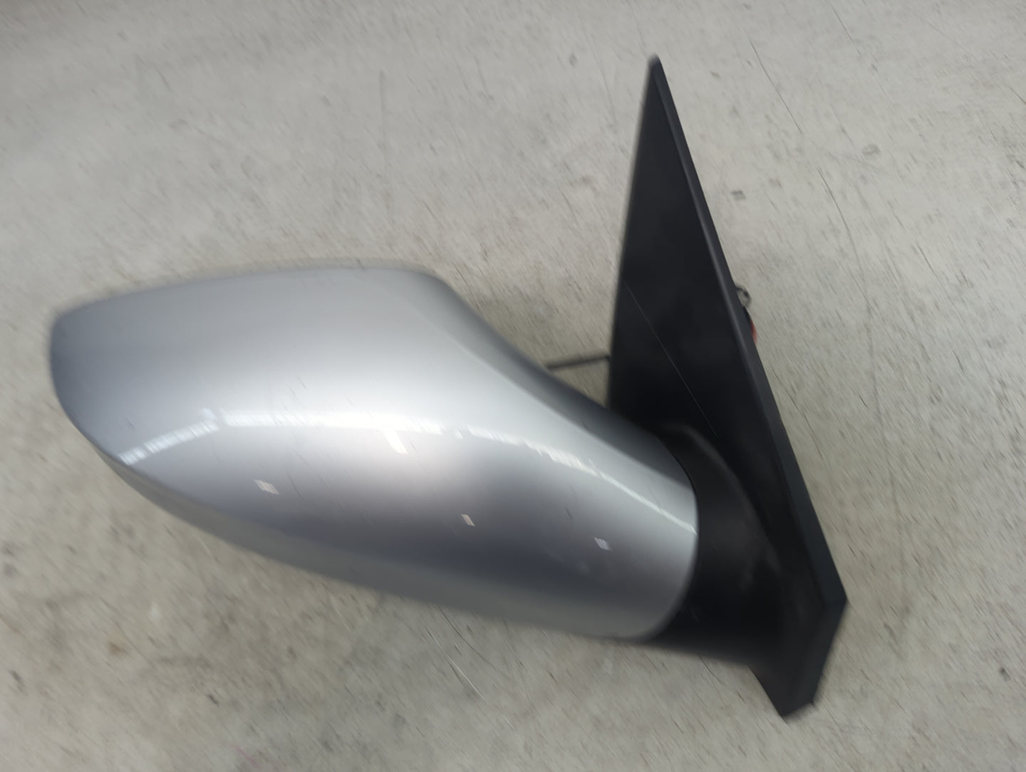 2011-2014 Hyundai Sonata Passenger Side View Mirror - Right Door Mirror OEM Used - Oemusedautoparts1.com