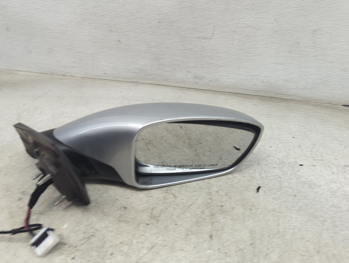 2011-2014 Hyundai Sonata Passenger Side View Mirror - Right Door Mirror OEM Used - Oemusedautoparts1.com