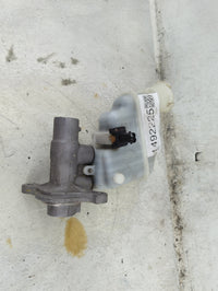 2011-2014 Hyundai Sonata Brake Master Cylinder 1492225 - Oemusedautoparts1.com