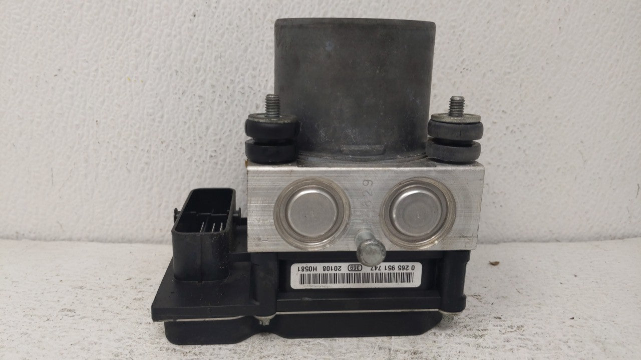 2011-2013 Hyundai Sonata ABS Pump Control Module Replacement P/N:P04721601A1 58920-3Q500 Fits Fits 2011 2012 2013 OEM Used A