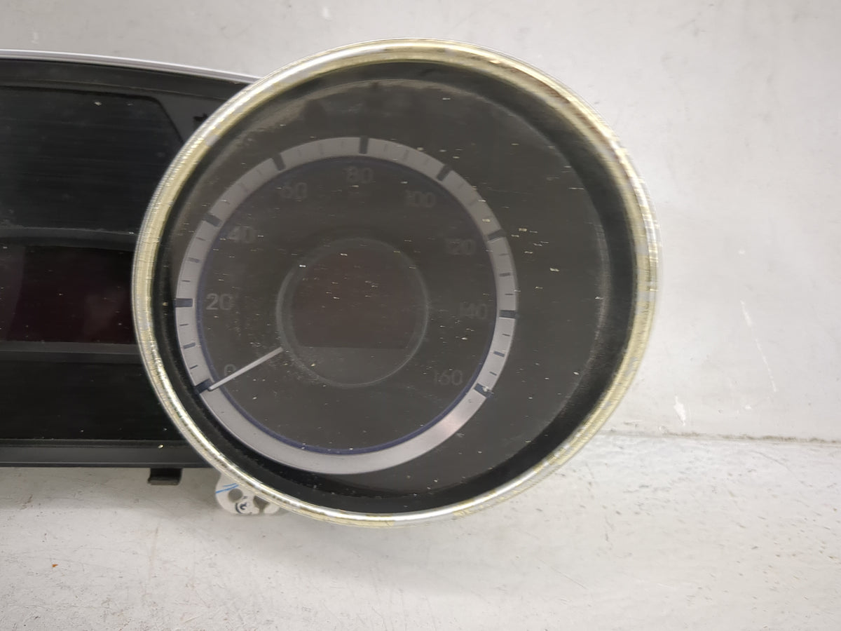 2011-2012 Hyundai Sonata Instrument Cluster Speedometer Gauges P/N:94001-3Q021 Miles: Fits Fits 2011 2012 OEM Used Auto Part