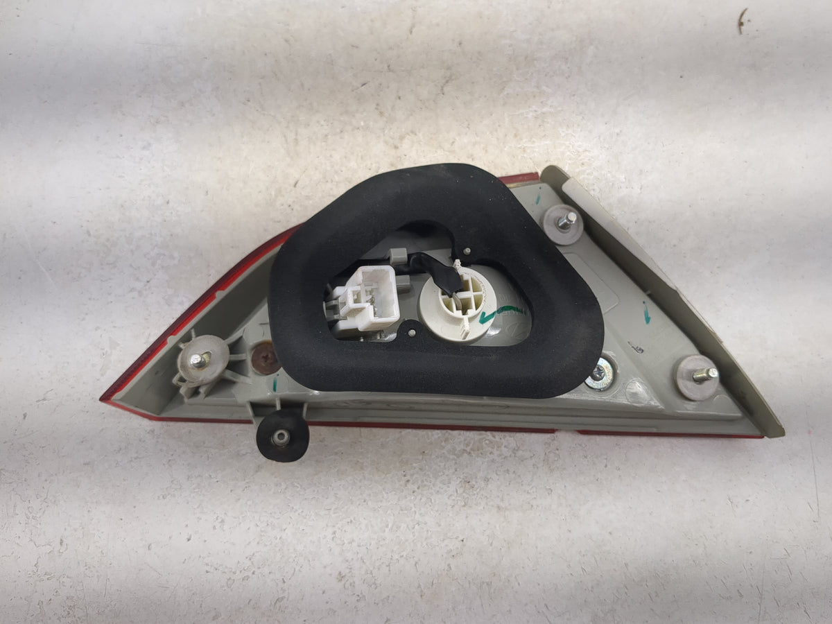 2011 Hyundai Sonata Passenger Right Side Deck Lid Mounted Tail Light 1512195 - Oemusedautoparts1.com