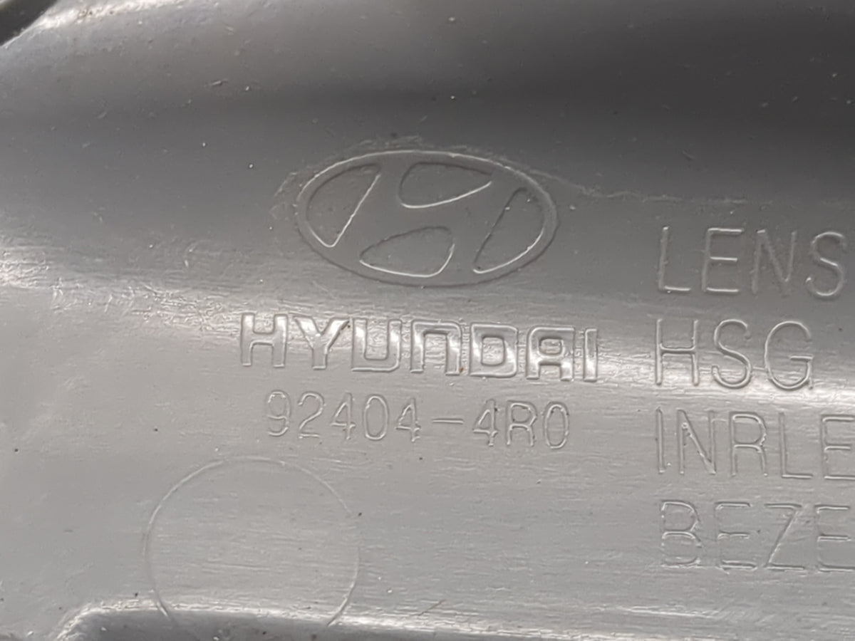 2011 Hyundai Sonata Passenger Right Side Deck Lid Mounted Tail Light 1513420 - Oemusedautoparts1.com