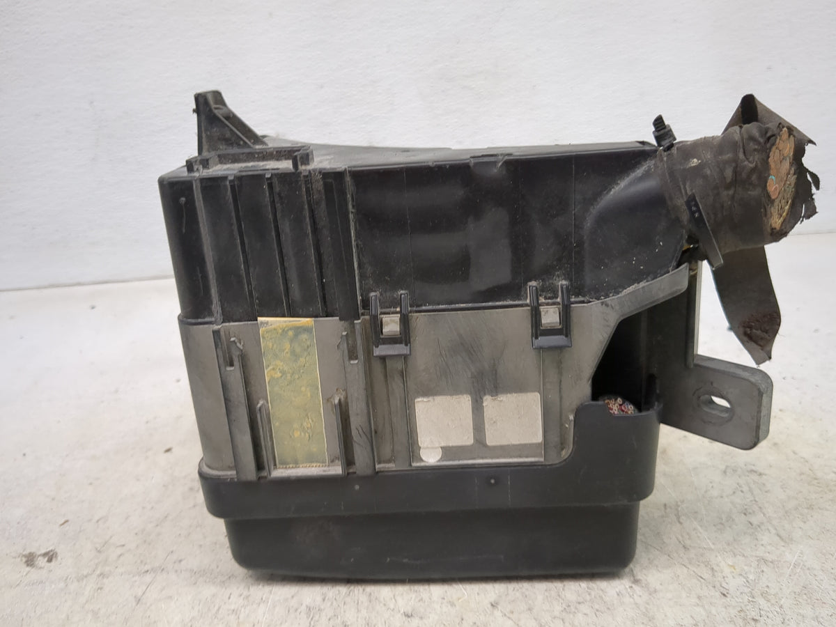 2011-2014 Hyundai Sonata Fusebox Fuse Box Panel Relay Module Fits Fits 2011 2012 2013 2014 OEM Used Auto Parts - Oemusedauto
