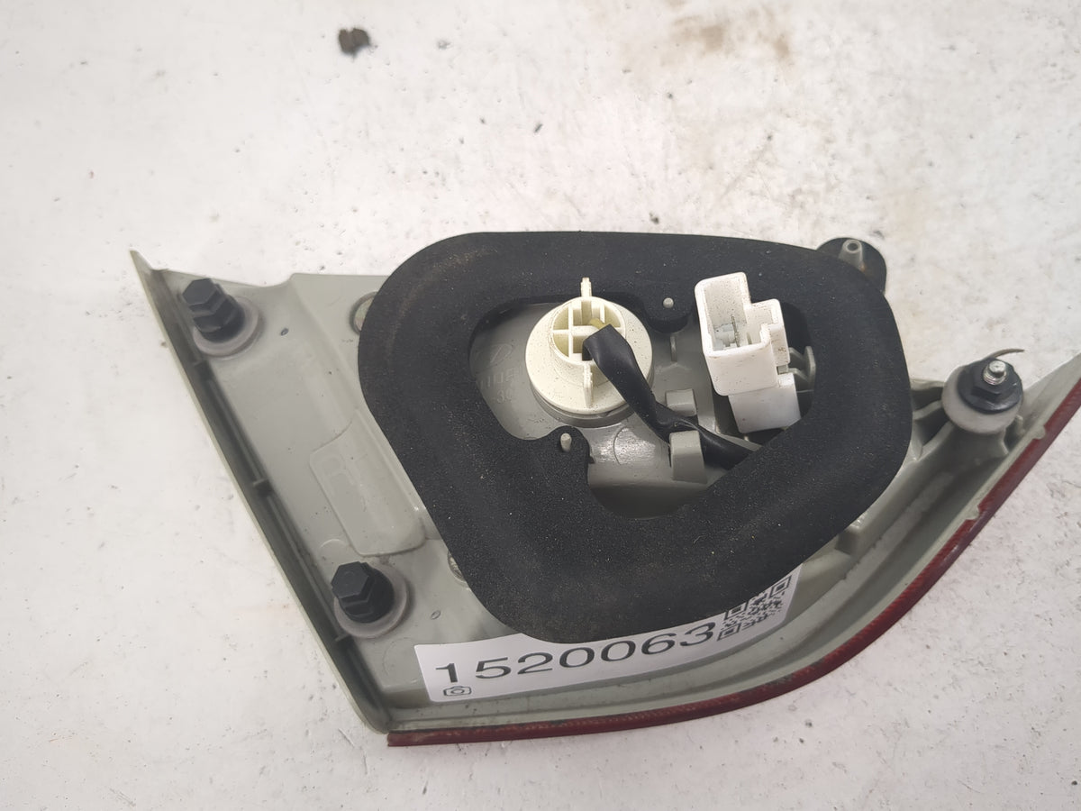 2011 Hyundai Sonata Passenger Right Side Deck Lid Mounted Tail Light 1520063 - Oemusedautoparts1.com