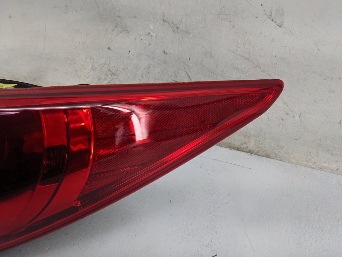 2011-2014 Hyundai Sonata Tail Light Assembly Passenger Right OEM P/N:11647 SAE AIP2R2TS 10 DOT Fits Fits 2011 2012 2013 2014