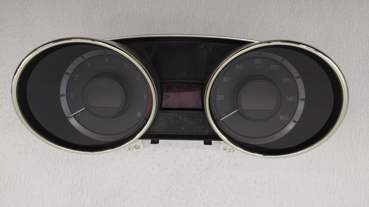 2011-2013 Hyundai Sonata Instrument Cluster Speedometer Gauges P/N:94001-3Q000 94001-3Q001 Fits Fits 2011 2012 2013 OEM Used