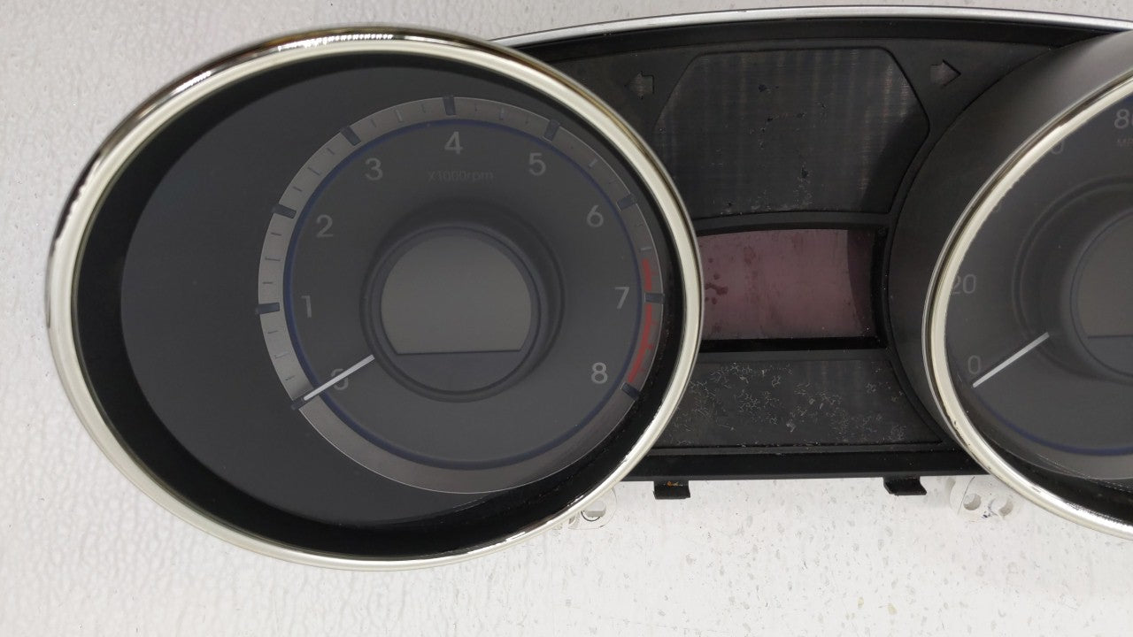 2011-2013 Hyundai Sonata Instrument Cluster Speedometer Gauges P/N:94001-3Q000 94001-3Q001 Fits Fits 2011 2012 2013 OEM Used