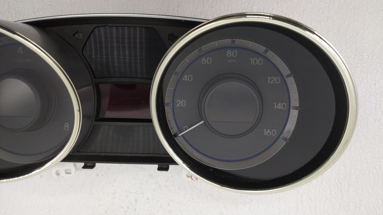 2011-2014 Hyundai Sonata Instrument Cluster Speedometer Gauges P/N:94001-3Q014 94011-3Q010 Fits Fits 2011 2012 2013 2014 OEM