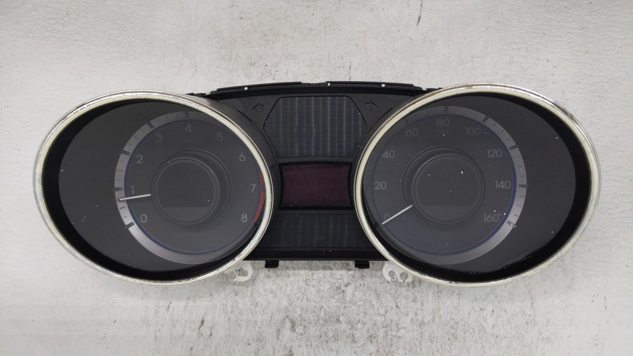 2011-2013 Hyundai Sonata Instrument Cluster Speedometer Gauges P/N:94001-3Q000 94001-3Q001 Fits Fits 2011 2012 2013 OEM Used