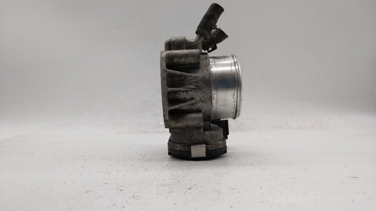 2011-2014 Hyundai Sonata Throttle Body P/N:35100-2G710 Fits Fits 2011 2012 2013 2014 2015 2016 OEM Used Auto Parts - Oemused