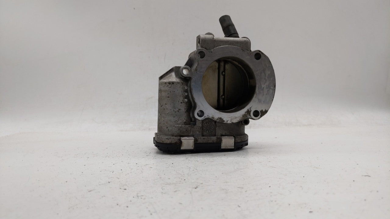 2011-2014 Hyundai Sonata Throttle Body P/N:35100-2G710 Fits Fits 2011 2012 2013 2014 2015 2016 OEM Used Auto Parts - Oemused