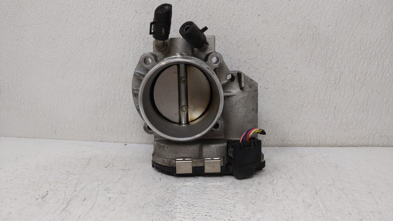 2011-2014 Hyundai Sonata Throttle Body P/N:35100-2G710 Fits Fits 2011 2012 2013 2014 2015 2016 OEM Used Auto Parts - Oemused