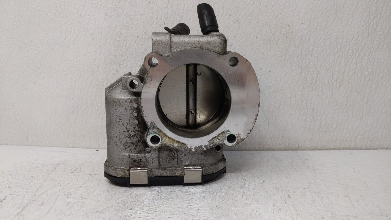 2011-2014 Hyundai Sonata Throttle Body P/N:35100-2G710 Fits Fits 2011 2012 2013 2014 2015 2016 OEM Used Auto Parts - Oemused