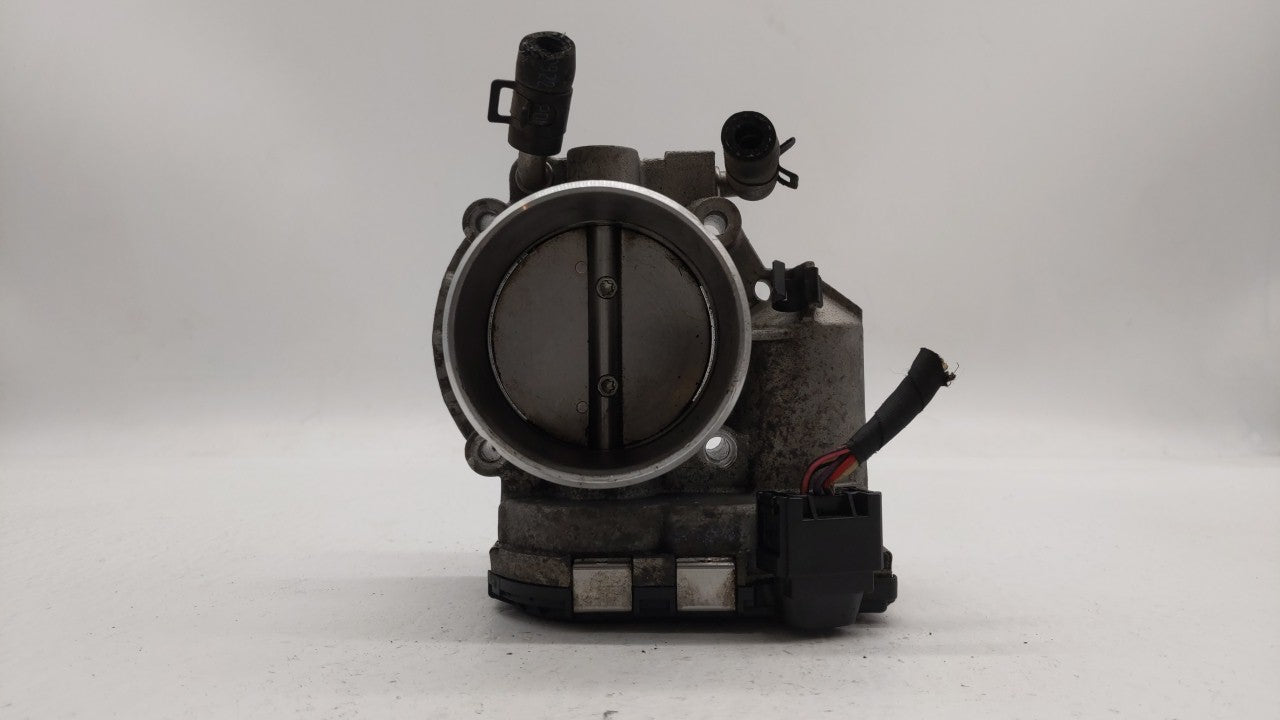 2011-2014 Hyundai Sonata Throttle Body P/N:35100-2G700 Fits Fits 2011 2012 2013 2014 2015 2016 OEM Used Auto Parts - Oemused
