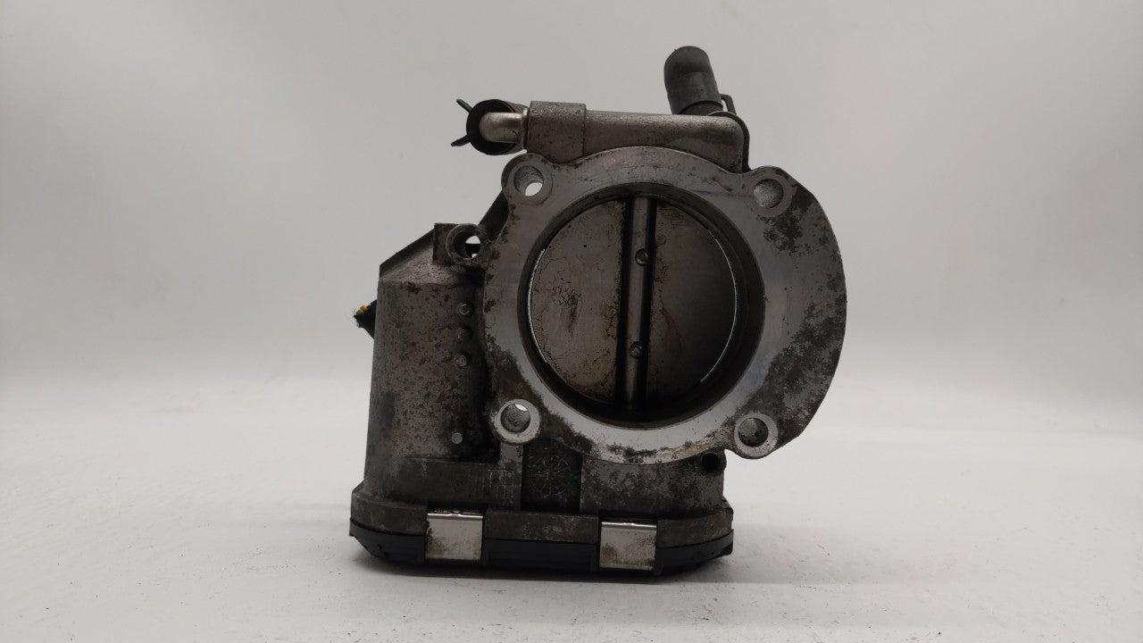 2011-2014 Hyundai Sonata Throttle Body P/N:35100-2G700 Fits Fits 2011 2012 2013 2014 2015 2016 OEM Used Auto Parts - Oemused
