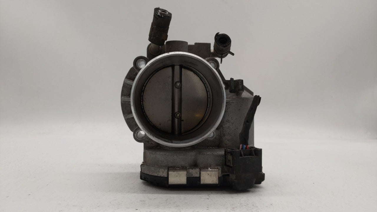 2011-2014 Hyundai Sonata Throttle Body P/N:35100-2G700 Fits Fits 2011 2012 2013 2014 2015 2016 OEM Used Auto Parts - Oemused