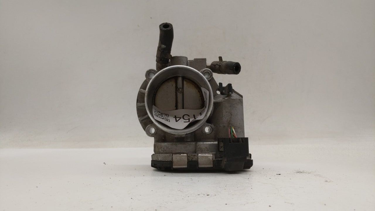 2011-2015 Hyundai Sonata Throttle Body P/N:35100-2G800 Fits Fits 2011 2012 2013 2014 2015 2016 OEM Used Auto Parts - Oemused