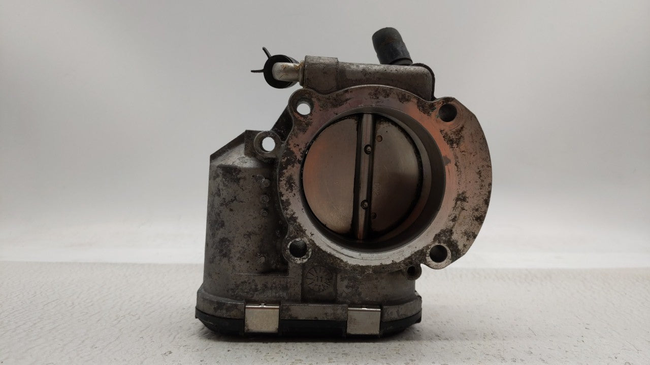 2011-2014 Hyundai Sonata Throttle Body P/N:35100-2G700 Fits Fits 2011 2012 2013 2014 2015 2016 OEM Used Auto Parts - Oemused